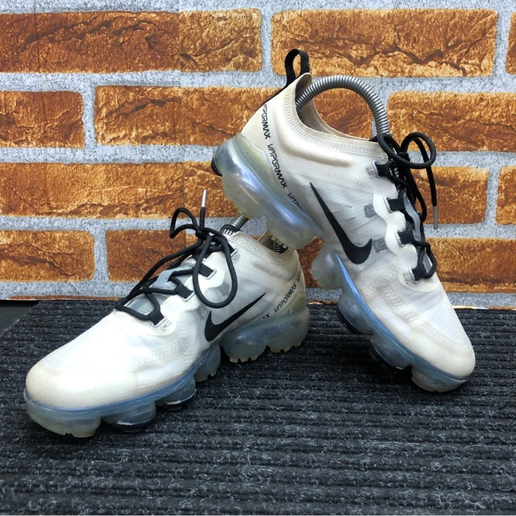 Nike Shoes - Nike Air Vapormax Shoes-Women Sz 7.5/ Pale Ivory-AR6632-100
